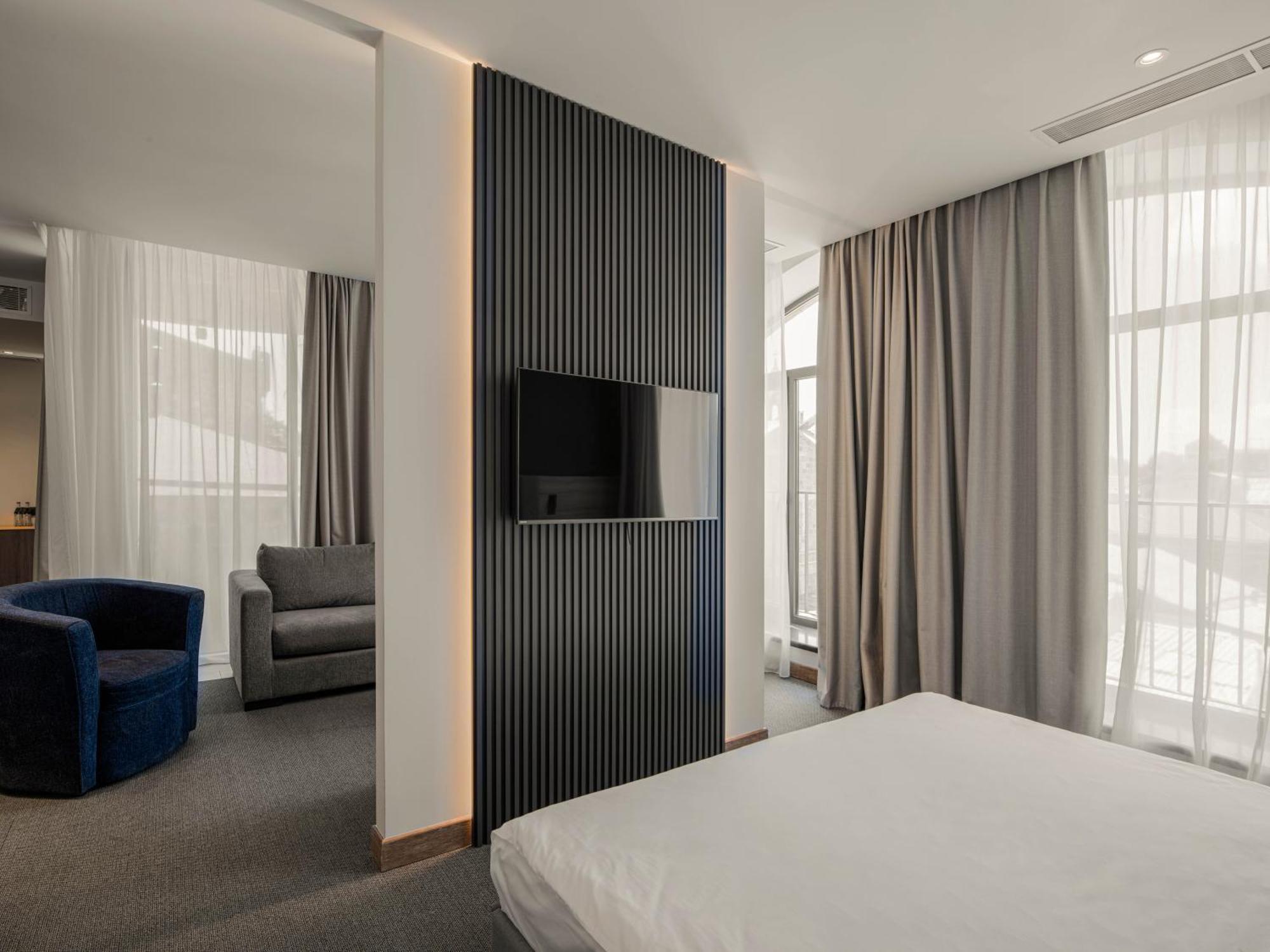 Radisson Hotel & Spa غيومري المظهر الخارجي الصورة