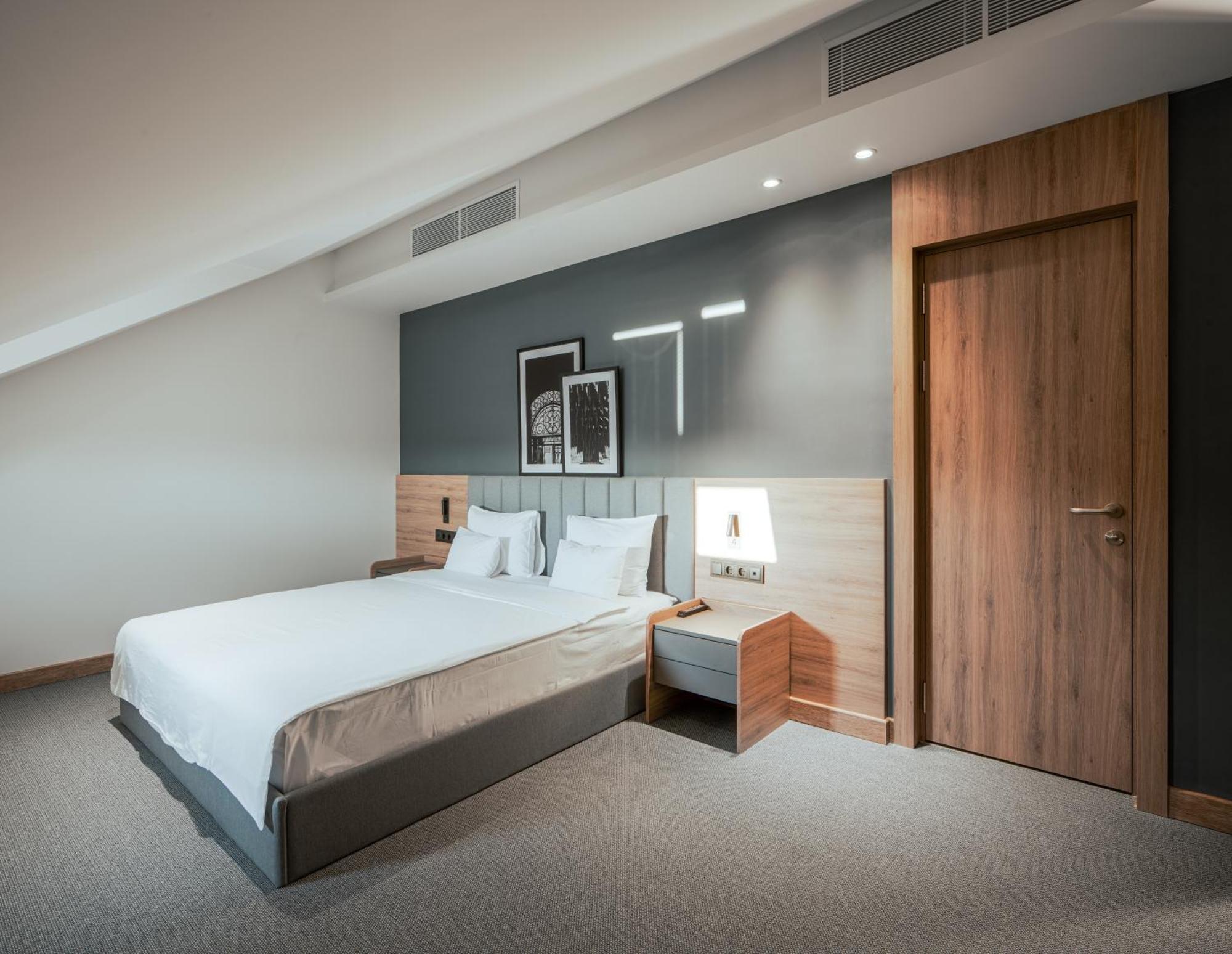 Radisson Hotel & Spa غيومري المظهر الخارجي الصورة