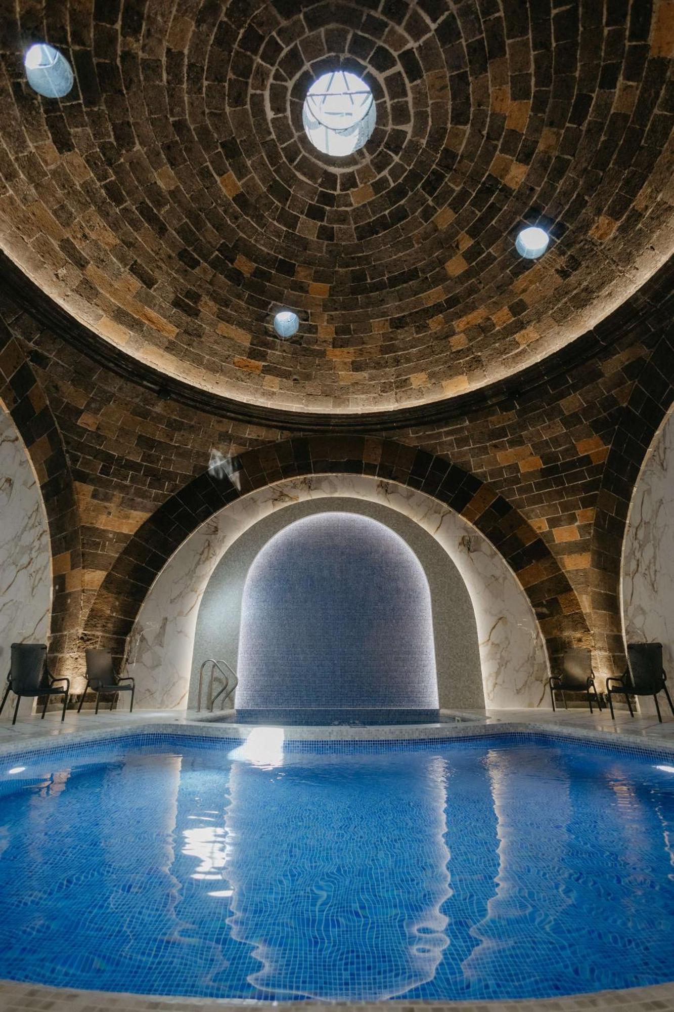 Radisson Hotel & Spa غيومري المظهر الخارجي الصورة